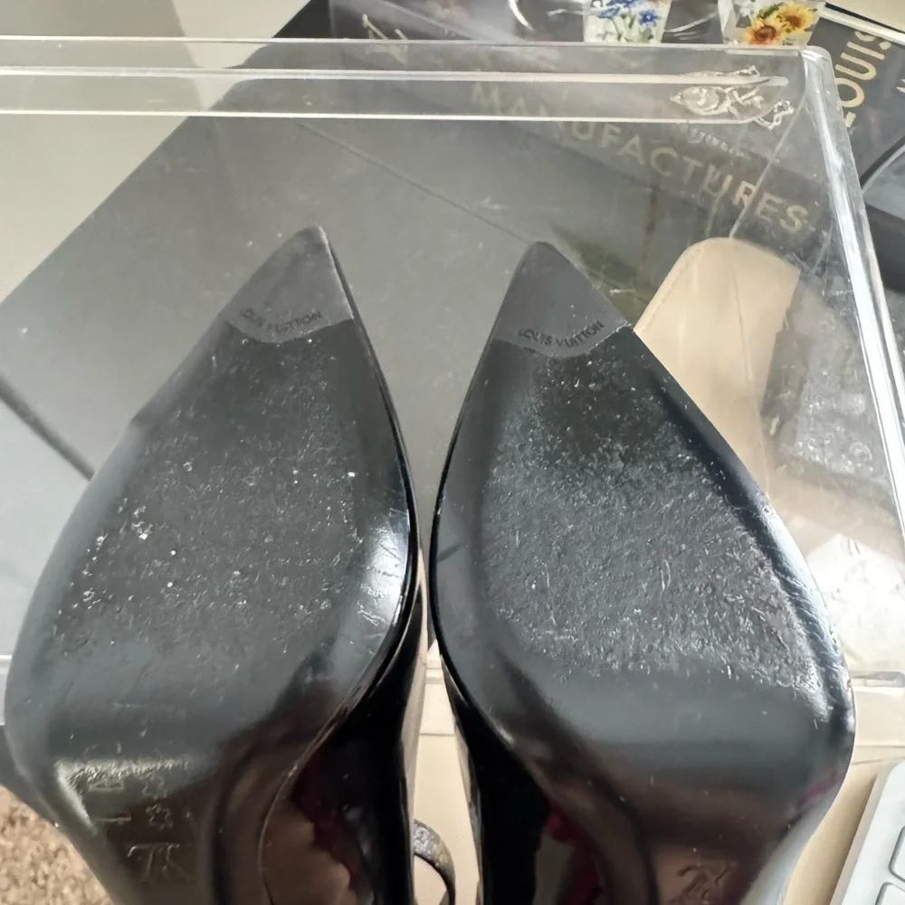 Patent Monogram Call Back Pumps 38.5 Black - Picture 14 of 16